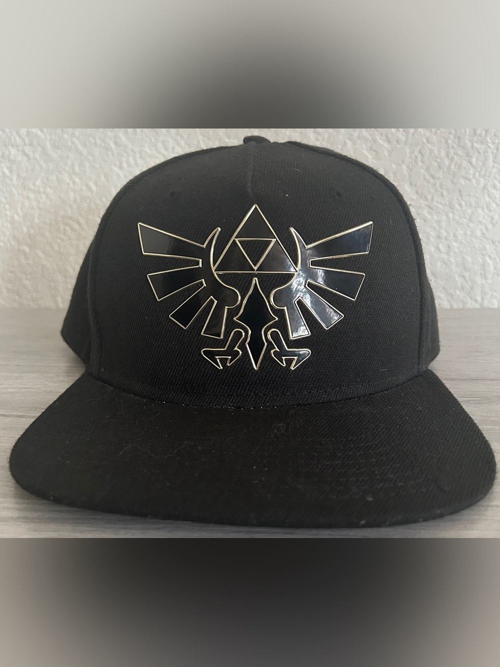 Official Nintendo The Legend of Zelda Hylian Crest Snapback Hat